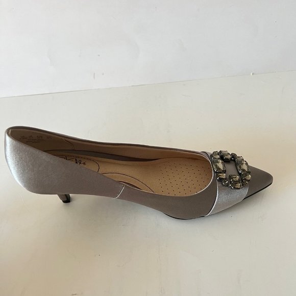 NEW LifeStride Satin Tonal Jewels Detail Cocktail Pump Shoes Pewter, Sz 7.5 M - Picture 10 of 14